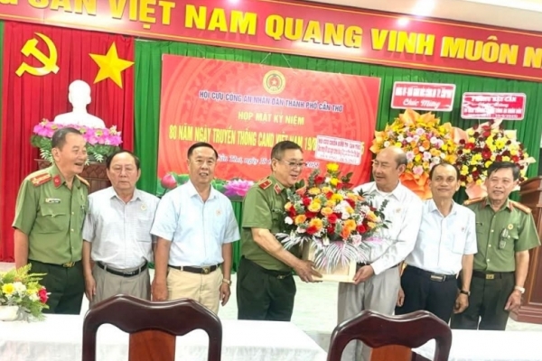 Các Chi hội Cựu CAND TP Cần Thơ tiếp tục thực hiện chương trình phối hợp với Hội Cựu Chiến binh cùng cấp