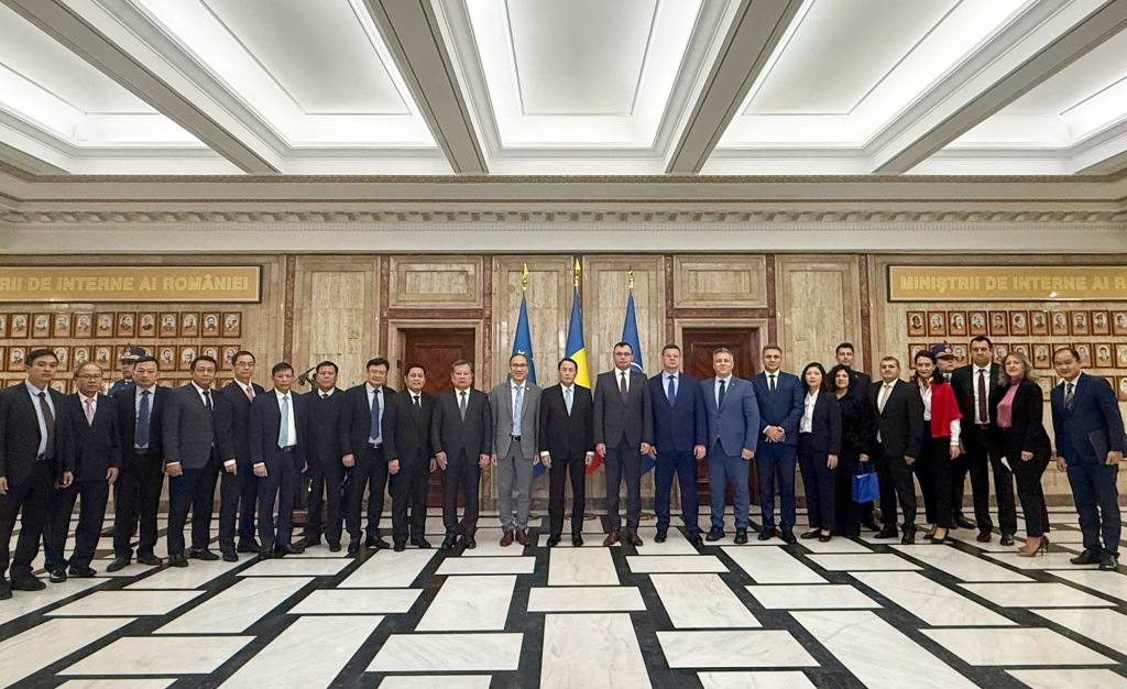 Tăng cường hợp tác an ninh, mở rộng giao lưu Việt Nam – Romania Tăng cường hợp tác an ninh, mở rộng giao lưu Việt Nam – Romania