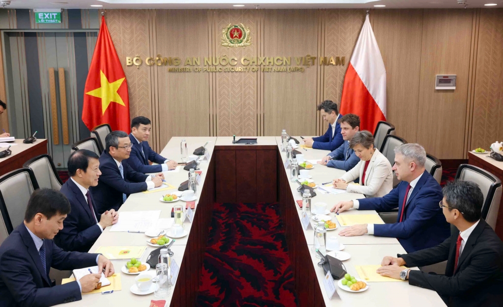Việt Nam, Ba Lan tăng cường hợp tác trong lĩnh vực an ninh mạng Việt Nam, Ba Lan tăng cường hợp tác trong lĩnh vực an ninh mạng