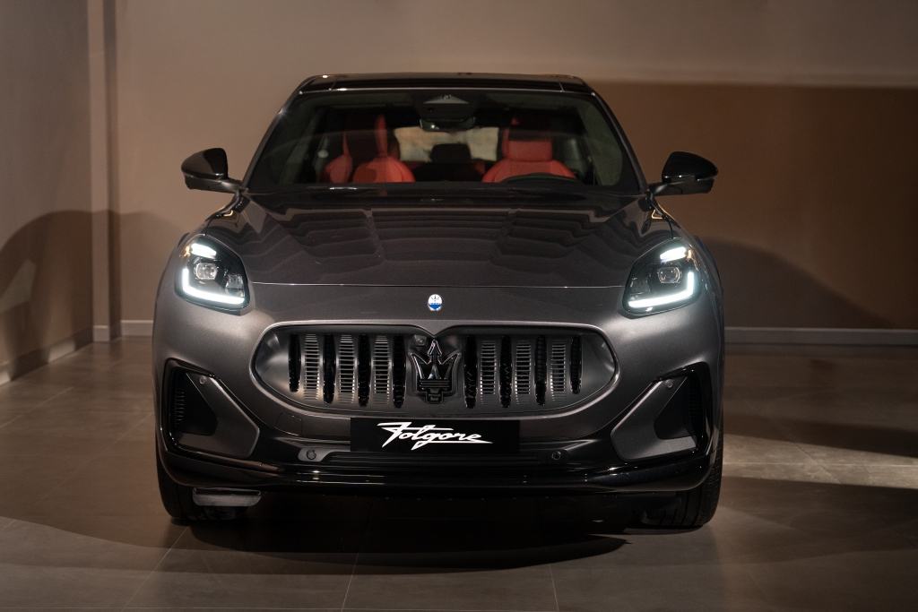 Maserati Việt Nam giới thiệu bộ đôi Grecale Folgore và GranCabrio Folgore