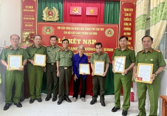 Cần Thơ: Chi hội Cựu CAND phường An Bình tổ chức lễ kết nạp hội viên mới