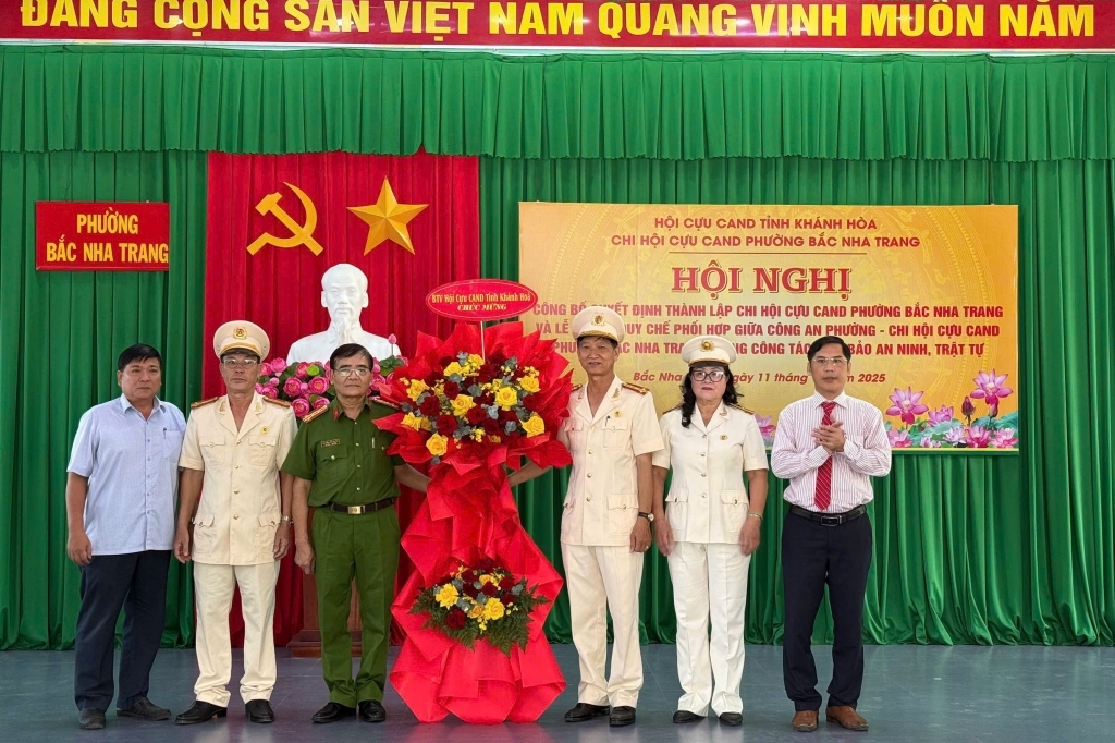 Khánh Hoà: Công bố quyết định thành lập Chi hội Cựu CAND phường Bắc Nha Trang