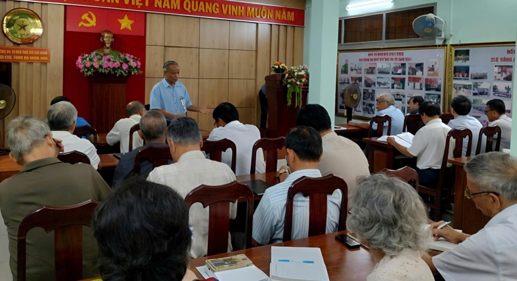 Thường trực Hội Cựu CAND TP.HCM cụm 2 tổ chức thảo luận 7 dự thảo văn bản của Hội Cựu CAND TP.HCM