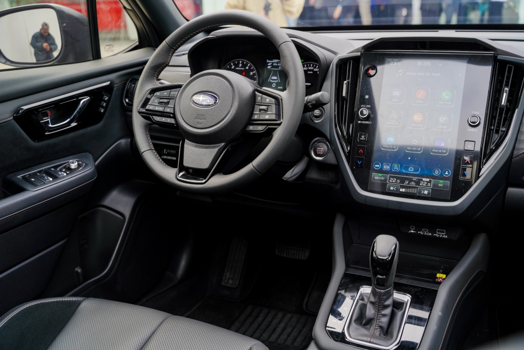 Subaru Forester hoàn toàn mới ra mắt Việt Nam