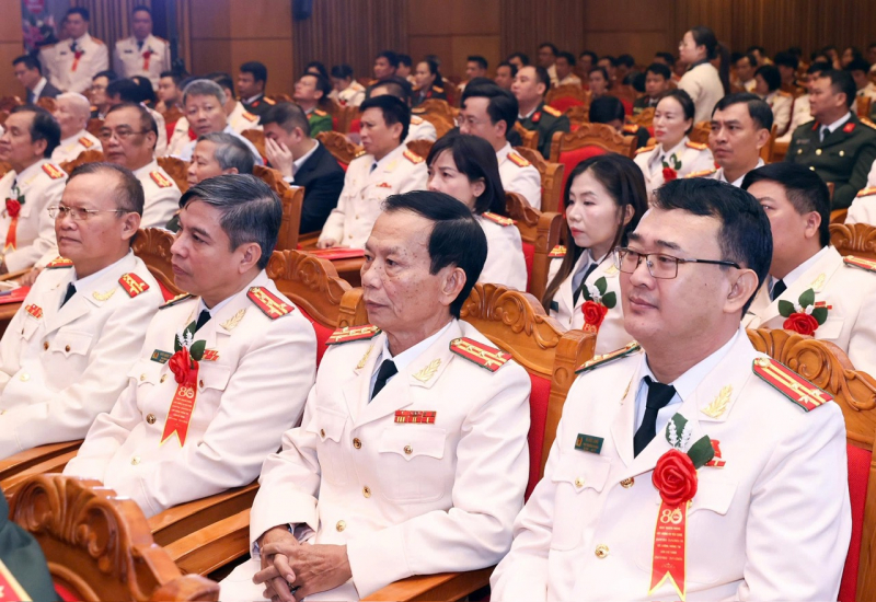 Kỷ niệm 80 năm Ngày truyền thống lực lượng viễn thông và cơ yếu CAND và đón nhận Huân chương Bảo vệ Tổ quốc hạng Nhất -0