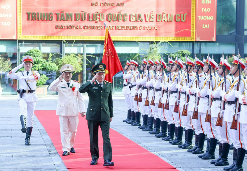 Kỷ niệm 80 năm Ngày truyền thống lực lượng viễn thông và cơ yếu CAND và đón nhận Huân chương Bảo vệ Tổ quốc hạng Nhất -0