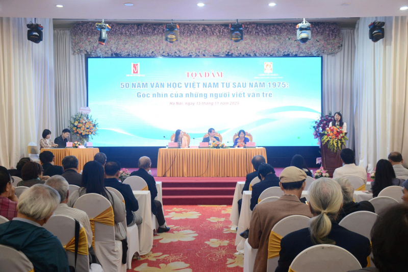 Người viết văn trẻ băn khoăn gì về văn học Việt Nam từ sau 1975? -0