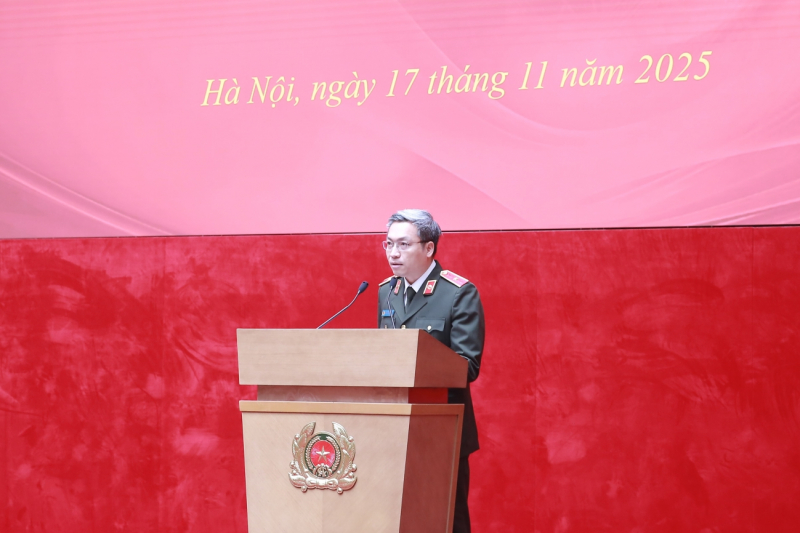 Xây dựng cán bộ kiểm tra các cấp trong CAND “trong sáng như gương, sắc bén như gươm” -2