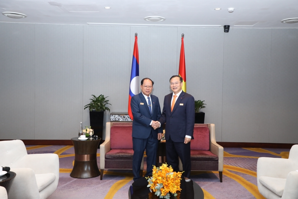 Siết chặt phối hợp phòng, chống ma túy, mua bán người giữa Công an Việt Nam – Lào