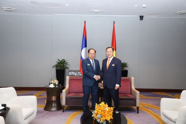 Siết chặt phối hợp phòng, chống ma túy, mua bán người giữa Công an Việt Nam – Lào