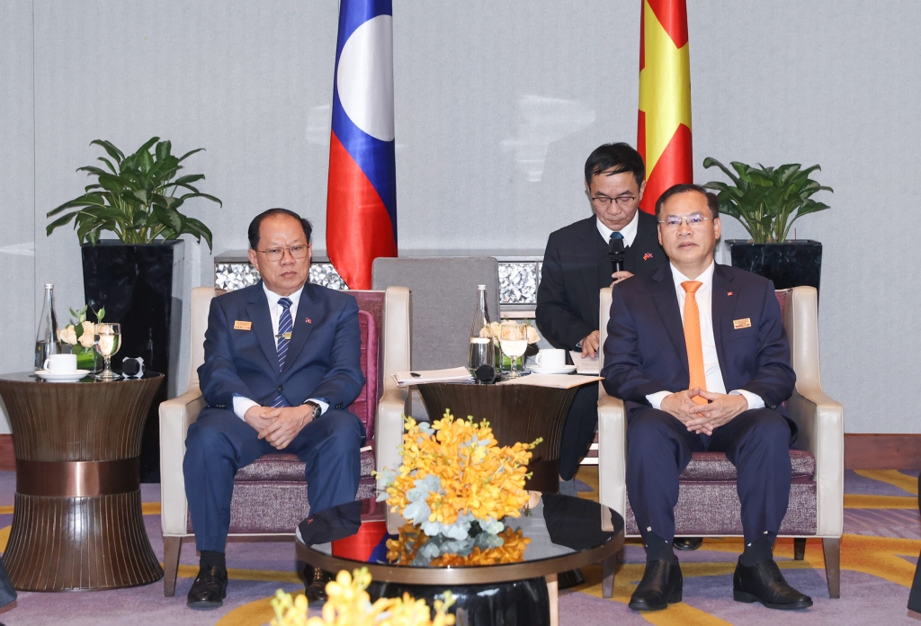 Siết chặt phối hợp phòng, chống ma túy, mua bán người giữa Công an Việt Nam – Lào