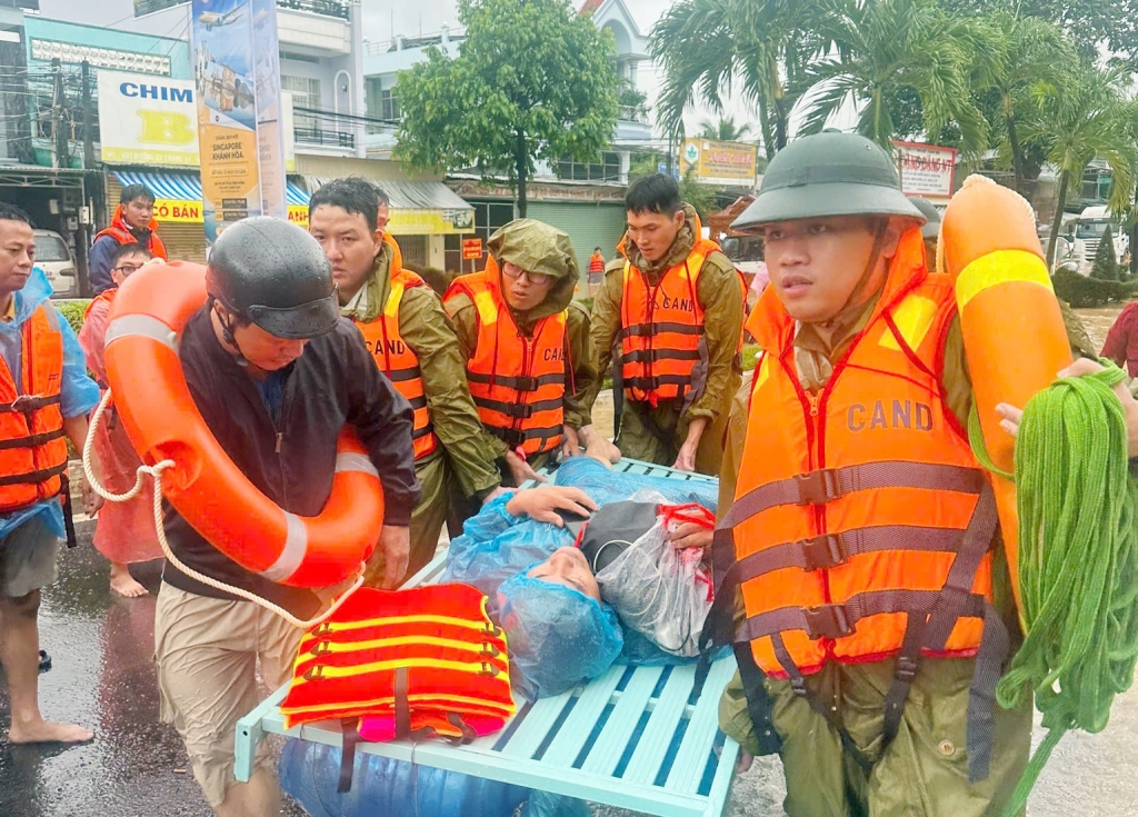 Ban Thường vụ Hội Cựu CAND tỉnh Khánh Hòa kêu gọi ủng hộ đồng bào và Hội viên bị thiệt hại do lũ lụt