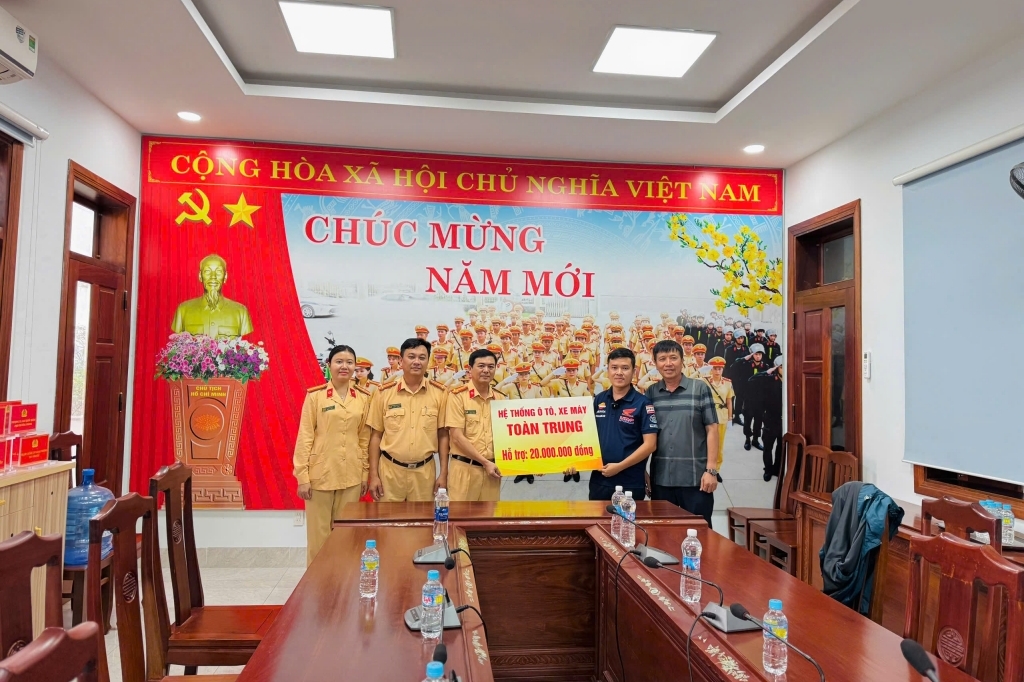 Chung tay vượt qua bão lũ: Toàn Trung và hành trình hướng về Quy Nhơn