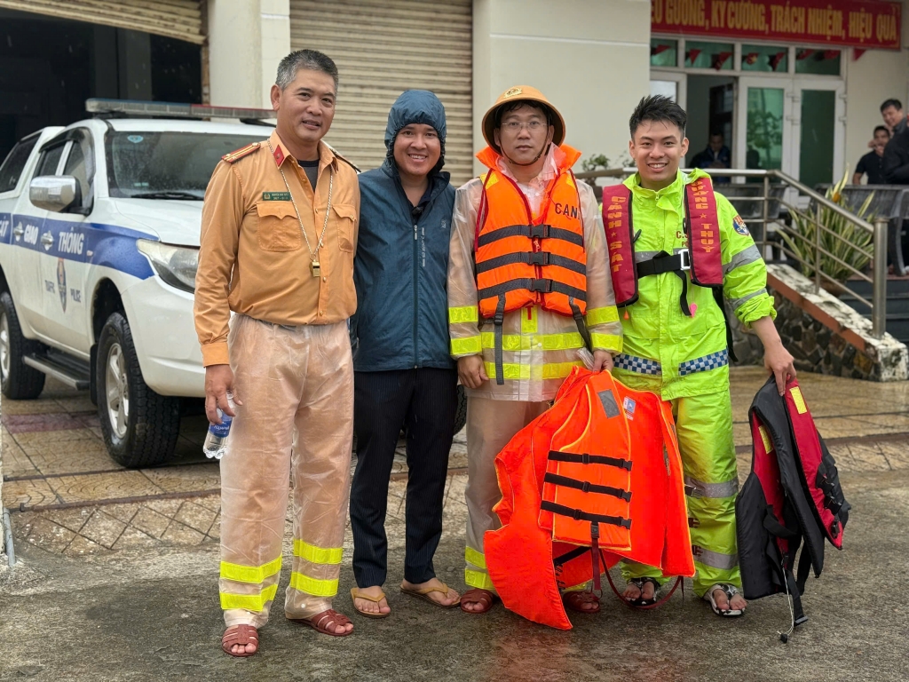 Chung tay vượt qua bão lũ: Toàn Trung và hành trình hướng về Quy Nhơn