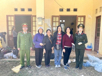 Hơn 250 phần quà  đến với người nghèo xã Phan Thanh, Cao Bằng