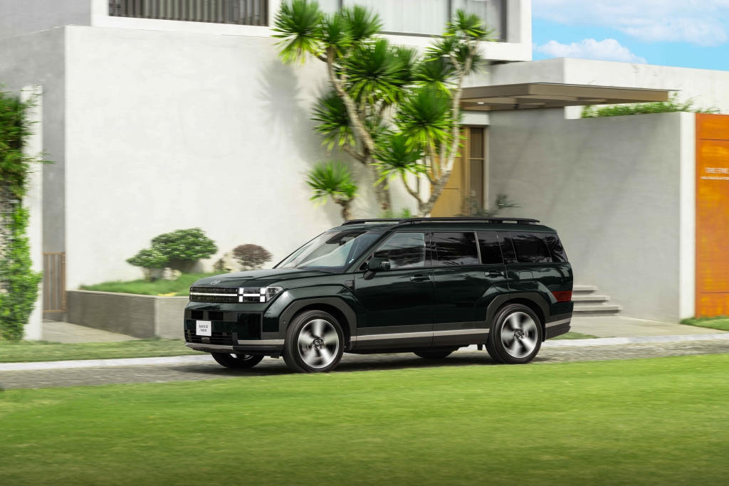 Hyundai Santa Fe Hybrid ra mắt thị trường Việt Nam