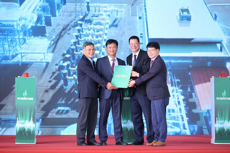 Thủ tướng khánh thành nhà máy điện LNG đầu tiên của Việt Nam – dự án kiểu mẫu, tiêu biểu về nhiều mặt -0