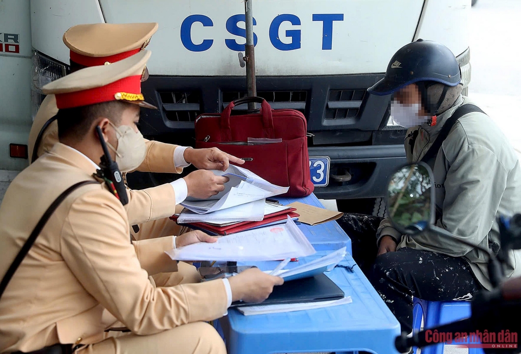 Hơn 1.800 camera AI ở Hà Nội hoạt động, người dân tham gia giao thông trật tự hơn