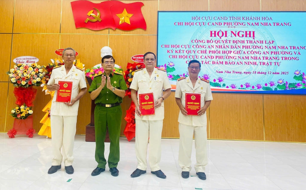 Khánh Hòa: Công bố quyết định thành lập Chi hội Cựu CAND phường Nam Nha Trang