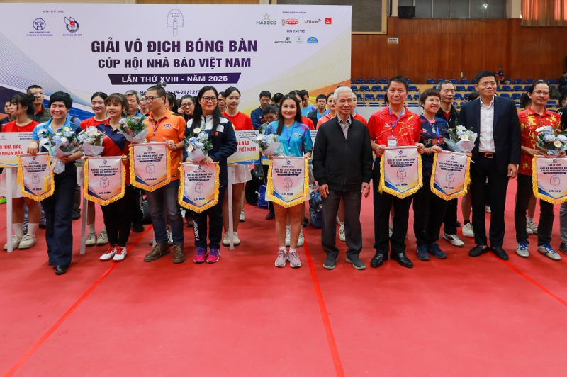 Khai mạc Giải Vô địch Bóng bàn Cúp Hội Nhà báo Việt Nam, lần thứ XVIII – năm 2025 -1