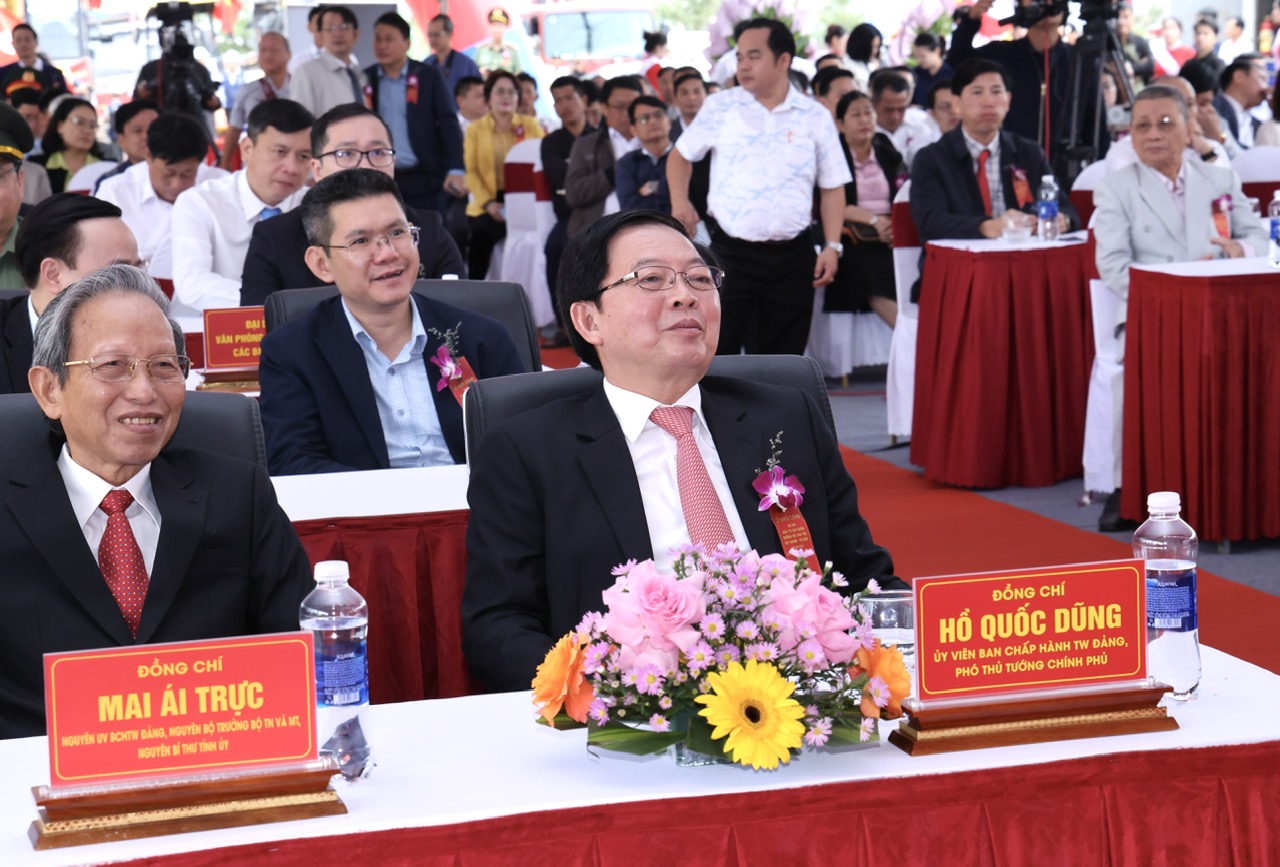 TỔNG THUẬT: Thủ tướng Chính phủ và Chủ tịch Quốc hội dự lễ khởi công, khánh thành 234 dự án lớn trên cả nước- Ảnh 27. TỔNG THUẬT: Thủ tướng Chính phủ và Chủ tịch Quốc hội dự lễ khởi công, khánh thành 234 dự án lớn trên cả nước- Ảnh 27.