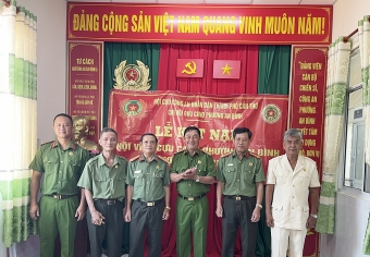 Cần Thơ: Các Chi hội Cựu CAND tổ chức lễ kết nạp hội viên mới