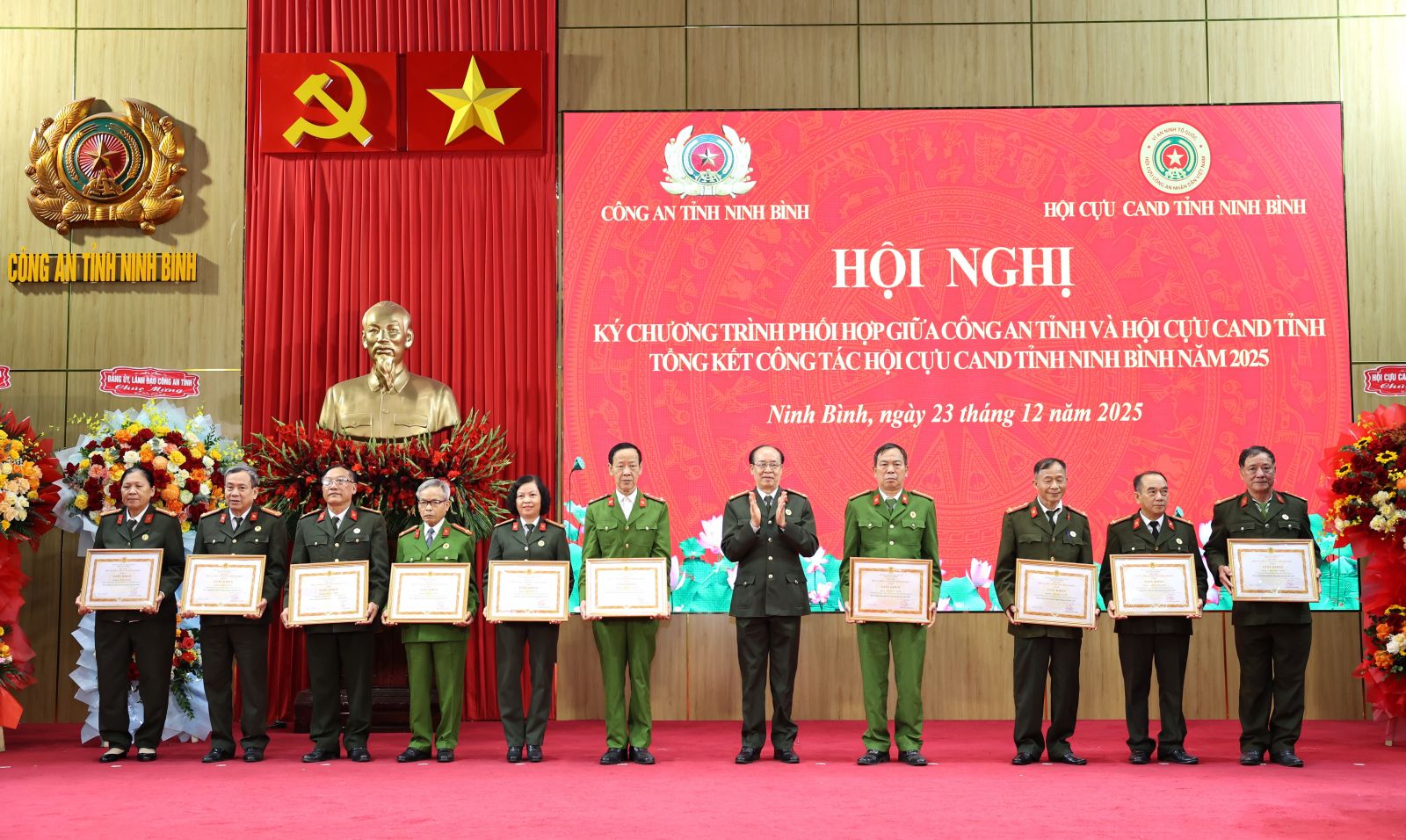 Ninh Bình: Ký kết Chương trình phối hợp giữa Công an tỉnh và Hội Cựu CAND tỉnh