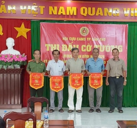 Giao lưu cờ tướng kỷ niệm 2 năm thành lập Hội Cựu CAND TP Cần Thơ