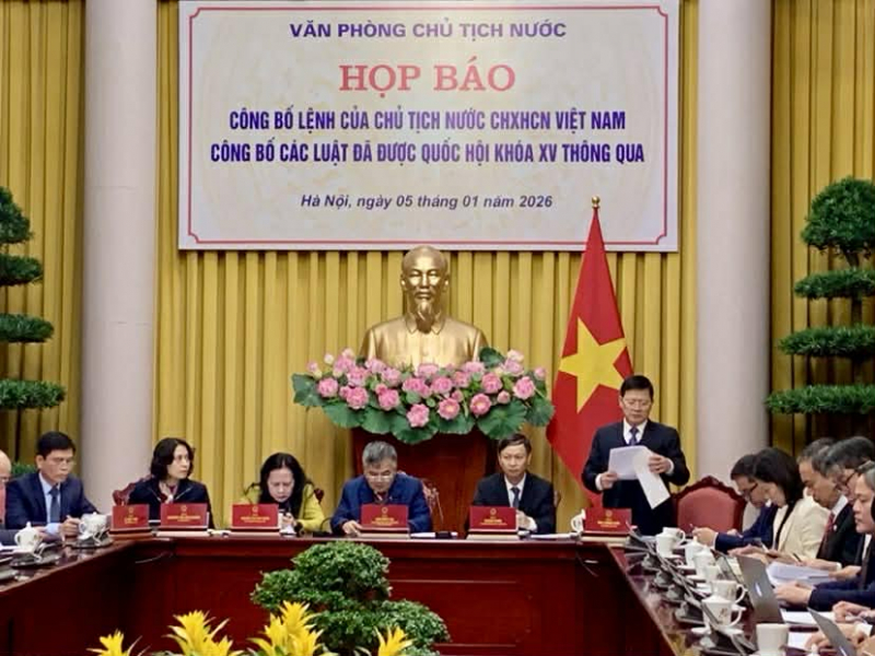 Công bố Lệnh của Chủ tịch nước về 13 Luật -0