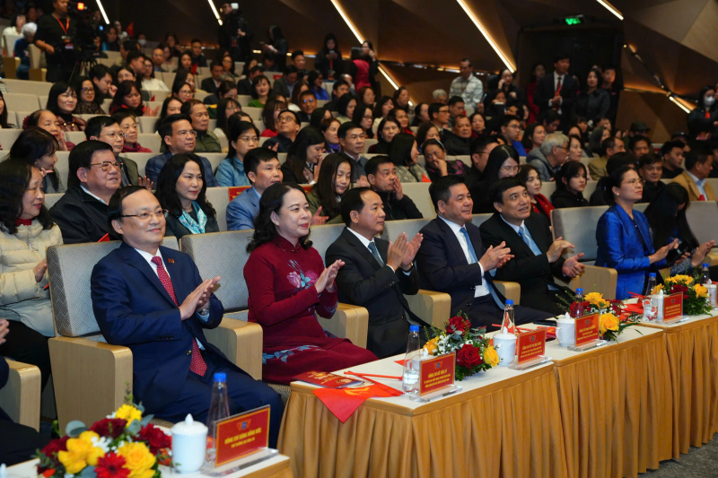 Khơi dậy tinh thần đoàn kết, khát vọng vươn lên, chào mừng Đại hội XIV của Đảng -0