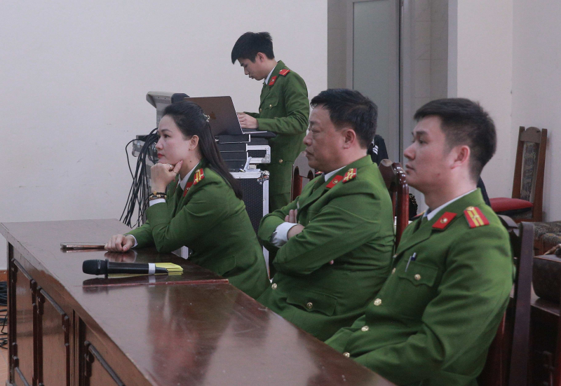 Dàn nhạc kèn CAND lớn nhất từ trước đến nay biểu diễn chào mừng Đại hội Đảng -2