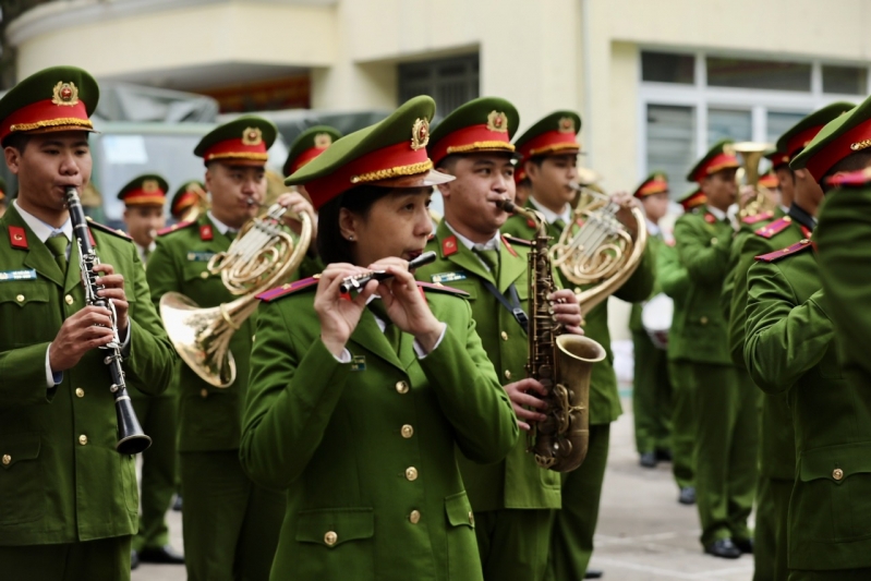 Dàn nhạc kèn CAND lớn nhất từ trước đến nay biểu diễn chào mừng Đại hội Đảng