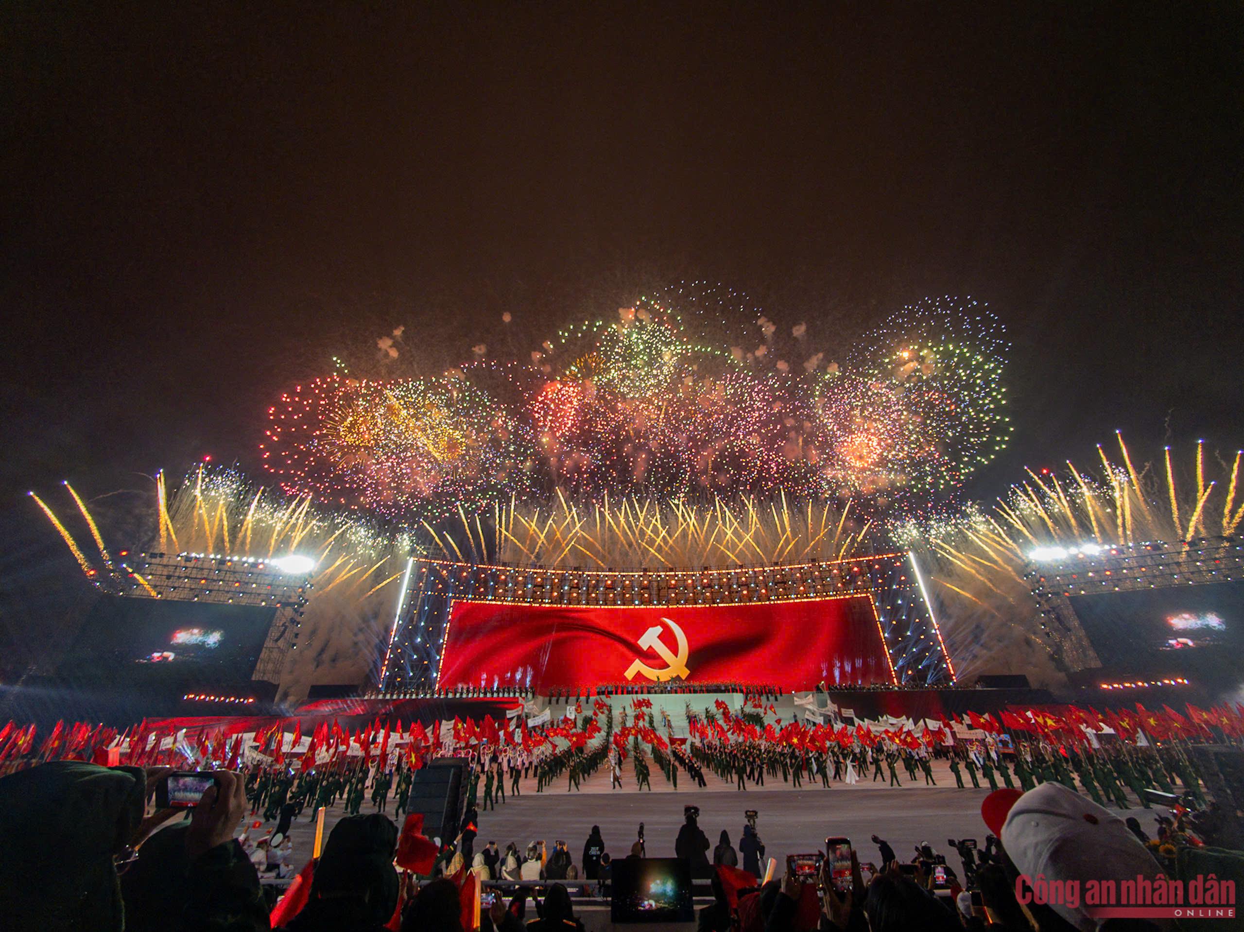 “Dưới lá cờ vẻ vang của Đảng” – Bản hùng ca chào mừng thành công Đại hội XIV -3