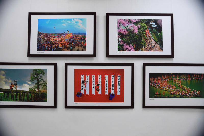 Triển lãm ảnh “Mừng Đảng, Mừng Xuân và Chào mừng thành công Đại hội lần thứ XIV của Đảng” -3