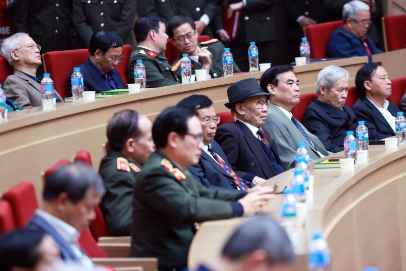 Khơi dậy ý chí, khát vọng hành động quyết liệt trong toàn dân thực hiện thắng lợi mục tiêu Đại hội XIV -0