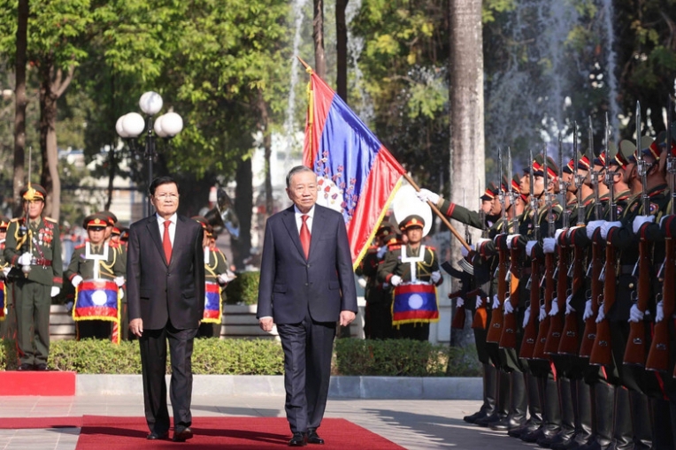 Lễ đón trọng thể Tổng Bí thư Tô Lâm tại thủ đô Vientiane