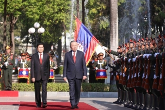 Lễ đón trọng thể Tổng Bí thư Tô Lâm tại thủ đô Vientiane