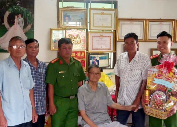 Hội Cựu CAND TP Cần Thơ: Ấm áp nghĩa tình đồng đội trong các hoạt động chăm lo Tết Bính Ngọ 2026