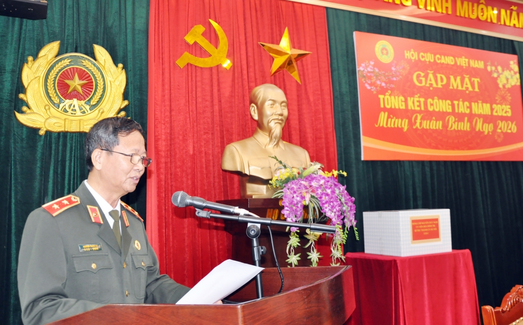 Bí thư Thành ủy Hà Nội Nguyễn Duy Ngọc thăm và chúc Tết Hội Cựu CAND Việt Nam