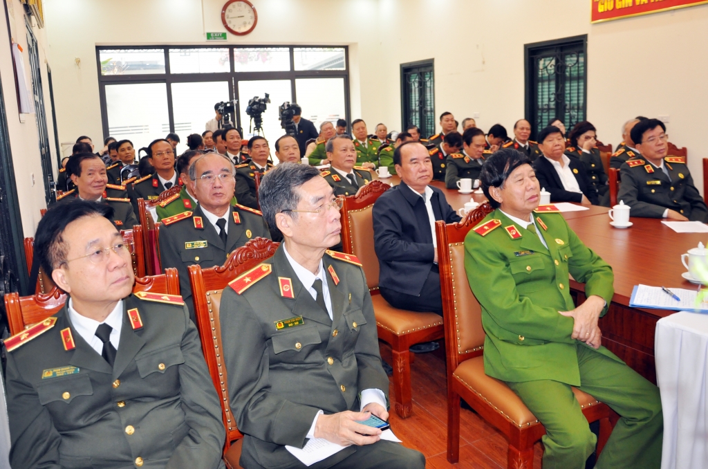 Bí thư Thành ủy Hà Nội Nguyễn Duy Ngọc thăm và chúc Tết Hội Cựu CAND Việt Nam