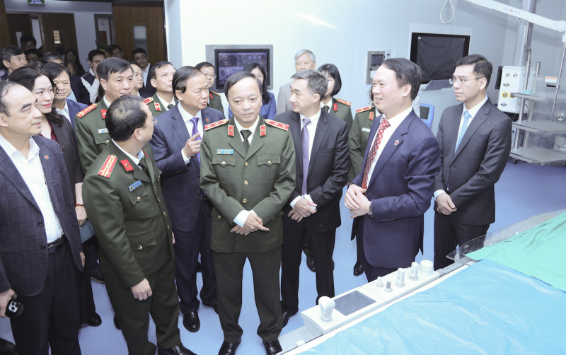 Bộ Công an công bố thành lập Viện Tim mạch Bệnh viện 19-8 -0