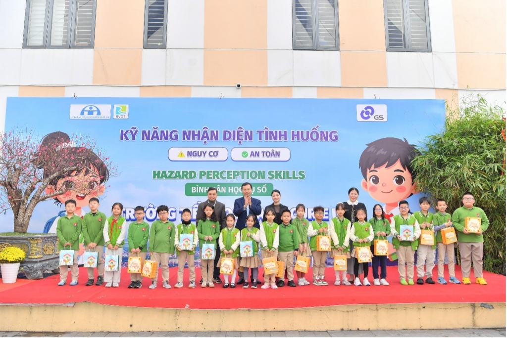 Gieo mầm ý thức an toàn giao thông tại Trường Tiểu học Marie Curie