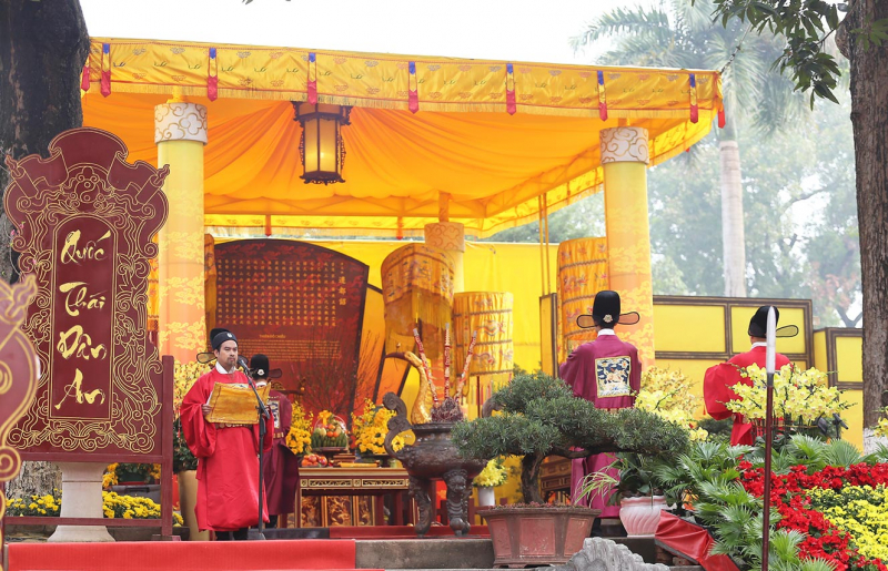 Khai mạc chương trình