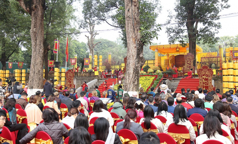 Khai mạc chương trình