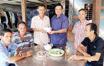 Hội Cựu CAND tỉnh Vĩnh Long thăm hỏi hội viên khó khăn dịp Tết Bính Ngọ 2026