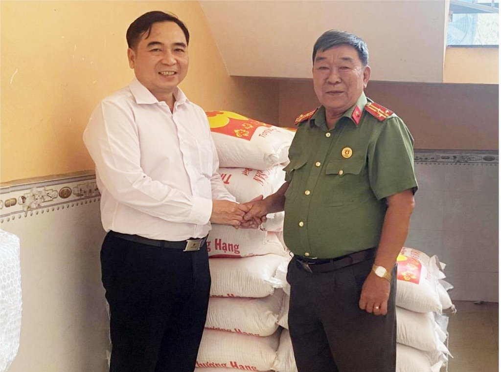 Tấm lòng vàng Nguyễn Thị Ngọc Trinh đồng hành cùng Hội Cựu CAND TP.HCM