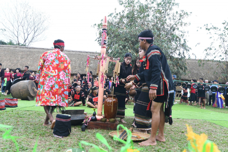 Trải nghiệm văn hoá độc đáo đầu xuân của đồng bào Tây Nguyên tại Thủ đô Hà Nội -0