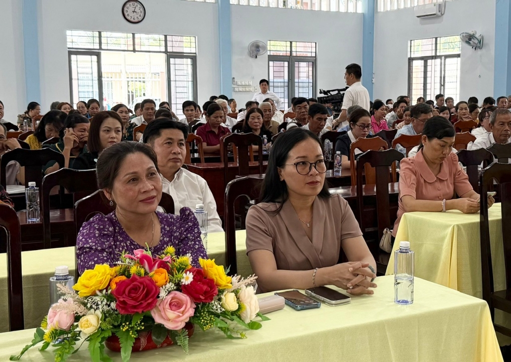 Anh hùng LLVT Nhân dân, Thiếu tướng Vũ Hùng Vương ứng cử viên đại biểu Quốc hội khóa XVI tiếp xúc cử tri