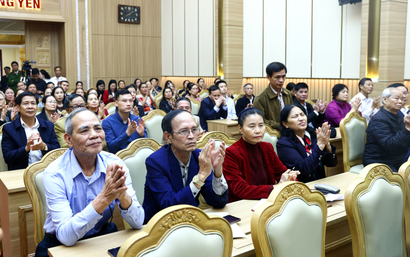 Bộ trưởng Lương Tam Quang tiếp xúc xử tri tại Đơn vị bầu cử số 3, tỉnh Hưng Yên -0