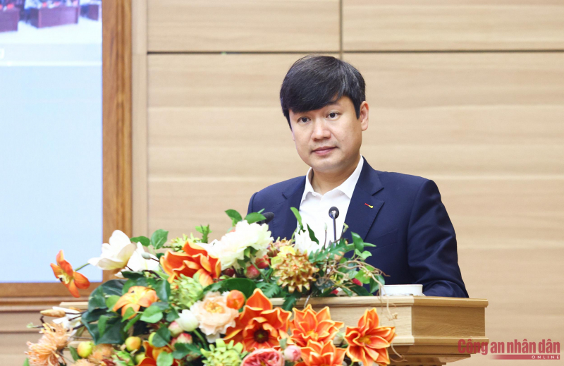 Bộ trưởng Lương Tam Quang tiếp xúc xử tri tại Đơn vị bầu cử số 3, tỉnh Hưng Yên -0